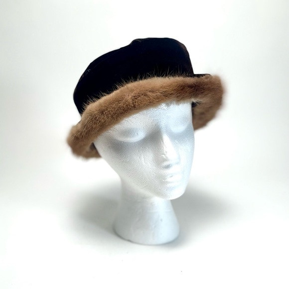 Accessories - Vintage Velvet Cloche Hat Bucket Hat Brown Velvet Felt & Mink Fur Brim